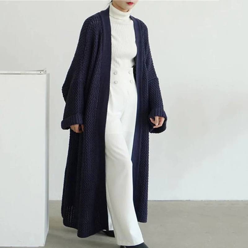 Romina – Lange Strickjacke in einem warmen