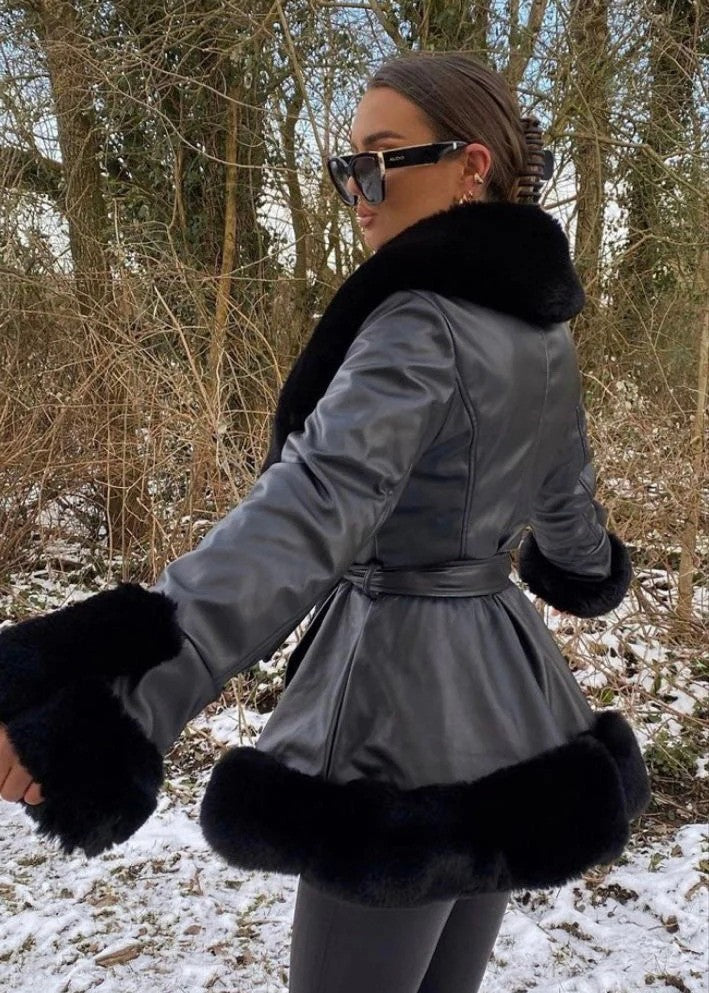 Kristin – Exklusiver Damenmantel Elegant Winter