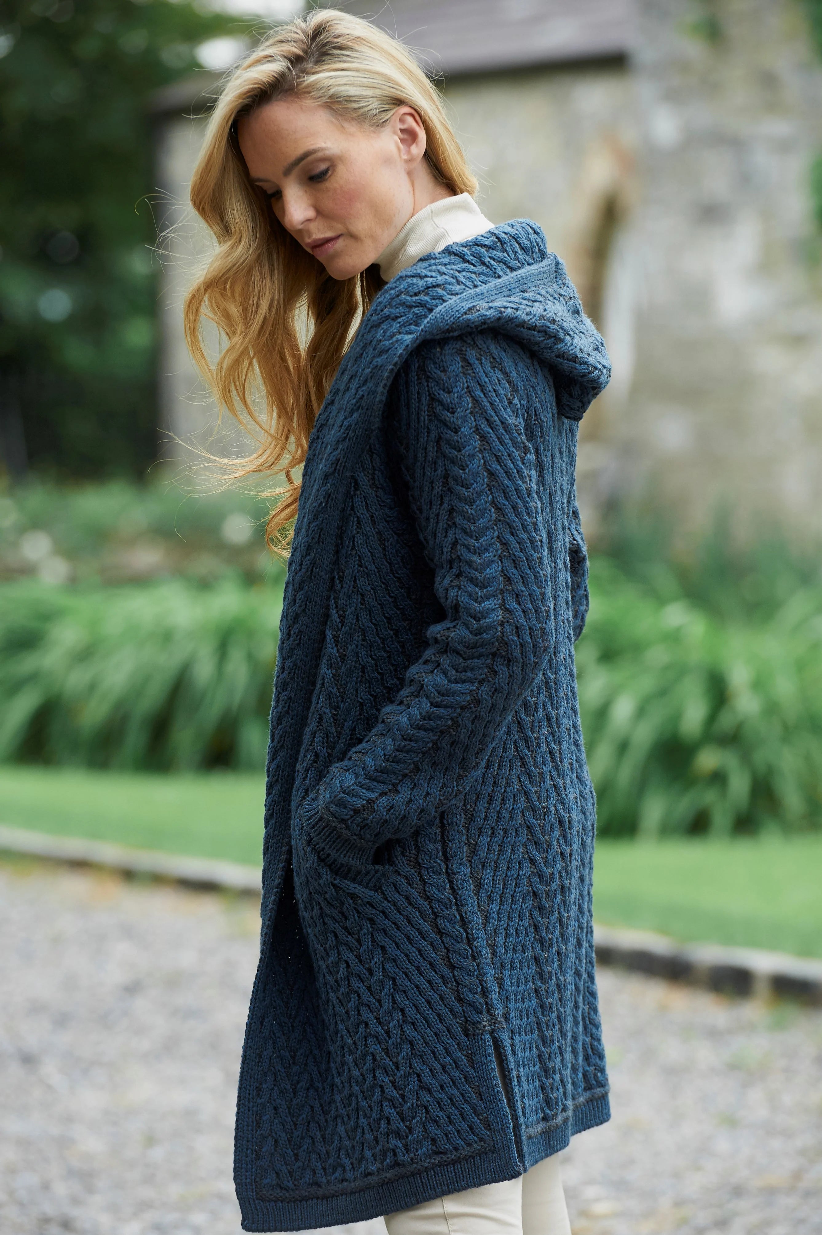 Bellina – Warmer Shawl-Hooded Aran Cardigan für Damen