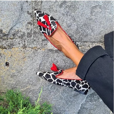 Ivana- Loafer mit Animal Print und pinken Quasten