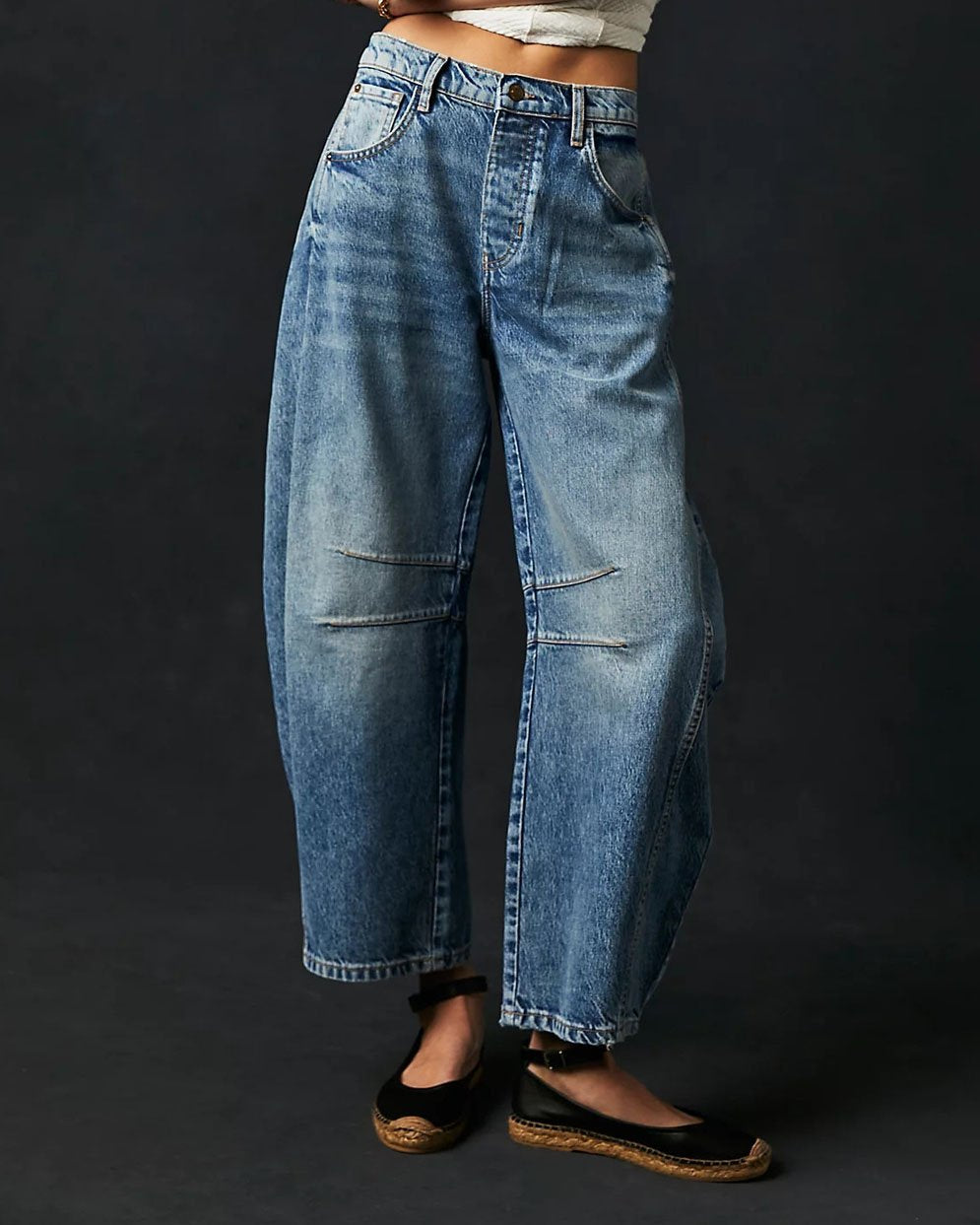 Fernanda - Mid Rise Barrel Jeans